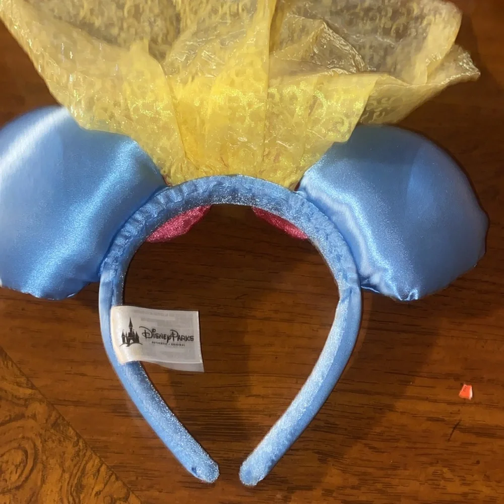 COPY - Disney Parks Snow White Princess Veil Minnie Mouse Ears Plush Headband - Picture 2 of 5